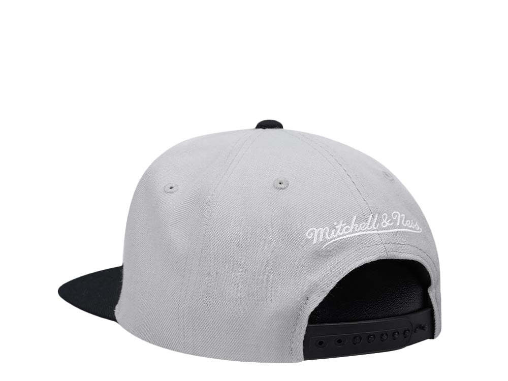 Mitchell & Ness Golden State Warriors Champions 2015 Hardwood Classic Snapback Cap