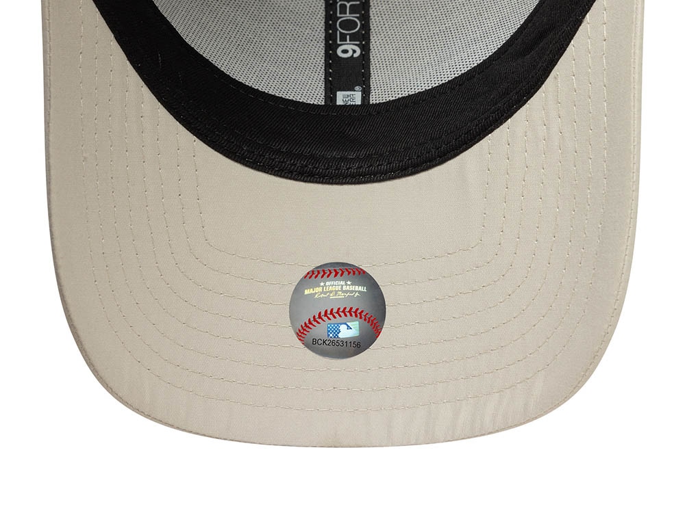 New Era New York Yankees Tonal Flawless Cream 9Forty Strapback Cap