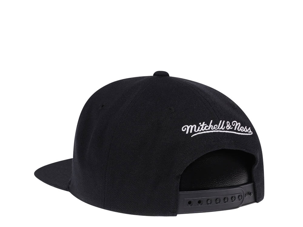 Mitchell & Ness Detroit Pistons Back to Back Champions Black Snapback Cap