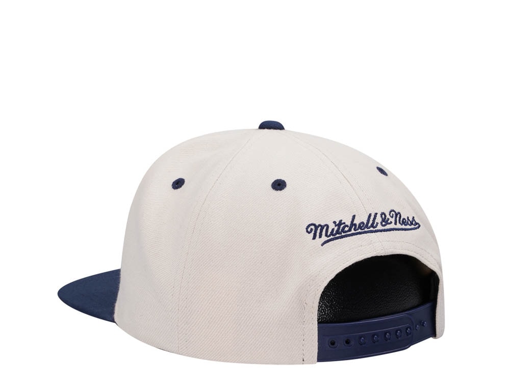 Mitchell & Ness New Jersey Nets Sail Off White Two Tone Snapback Cap