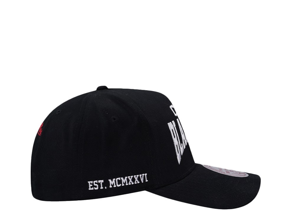Mitchell & Ness Chicago Blackhawks Black Pro Pinch Fit Snapback Cap