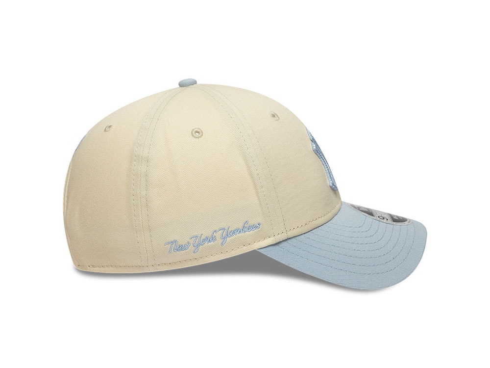New Era New York Yankees Side Script Two Tone 9Forty M Crown Snapback Cap