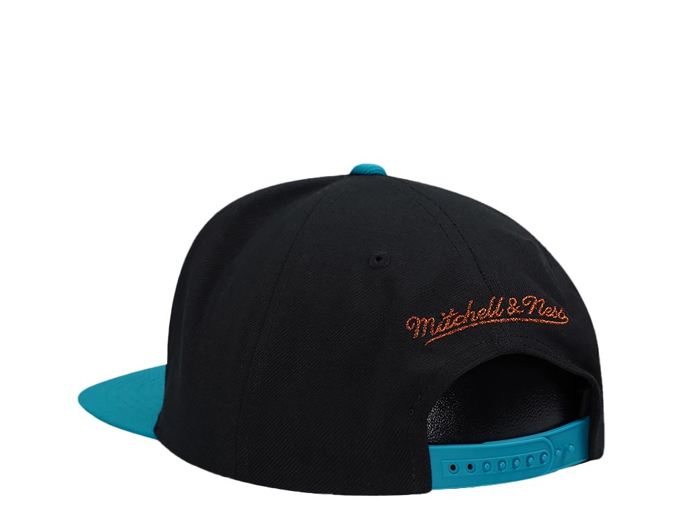 Mitchell & Ness Charlotte Hornets 10th Anniversary Make Cents Black Two Tone Hardwood Classic Snapback Cap