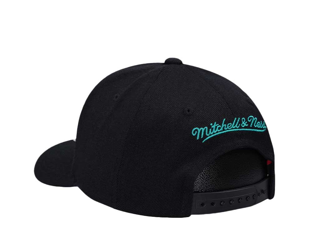 Mitchell & Ness Vancouver Grizzlies Hardwood Classic Red Flex Update Snapback Cap