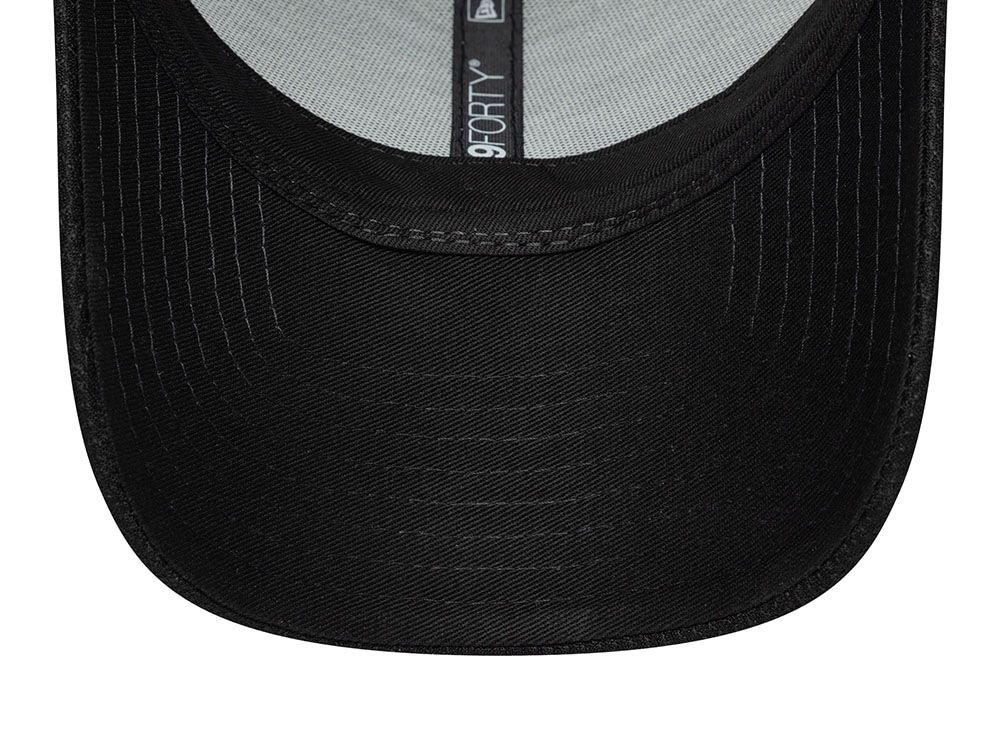New Era Liverpool Fc Iridescent Logo Black Prime Edition 9Forty Adjustable Cap