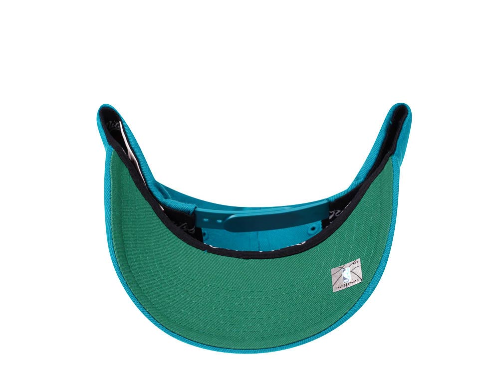 Mitchell & Ness Detroit Pistons Team Ground Red Line Solid Flex Teal Snapback Cap