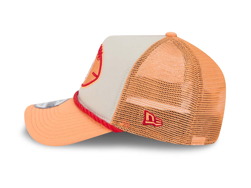 New Era Tampa Bay Buccaneers Sideline 2024 9Forty A Frame Trucker Snapback Cap