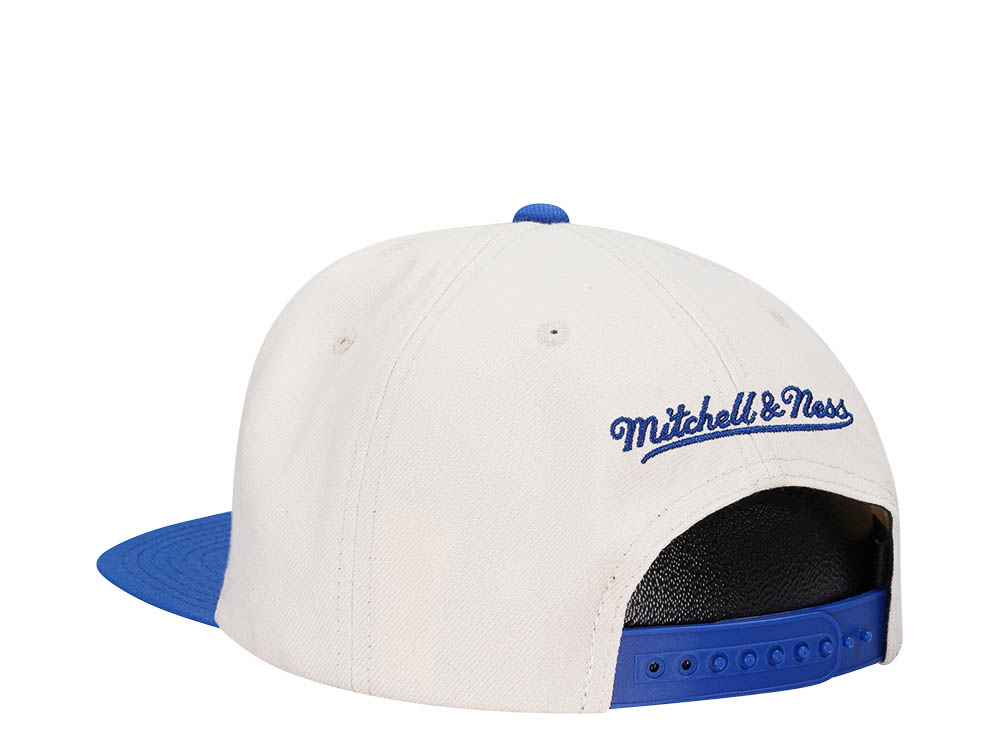 Mitchell & Ness Washington Capitals Vintage Off-White Snapback Cap