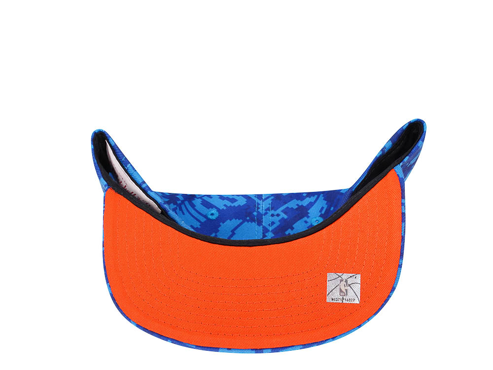 Mitchell & Ness New York Knicks NBA Team Digi Camo Hardwood Classic Snapback Cap