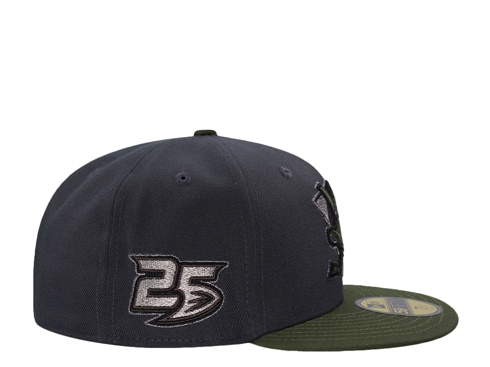 New Era Anaheim Ducks 25th Anniversary Hunter Green Two Tone Edition 59Fifty Fitted Cap
