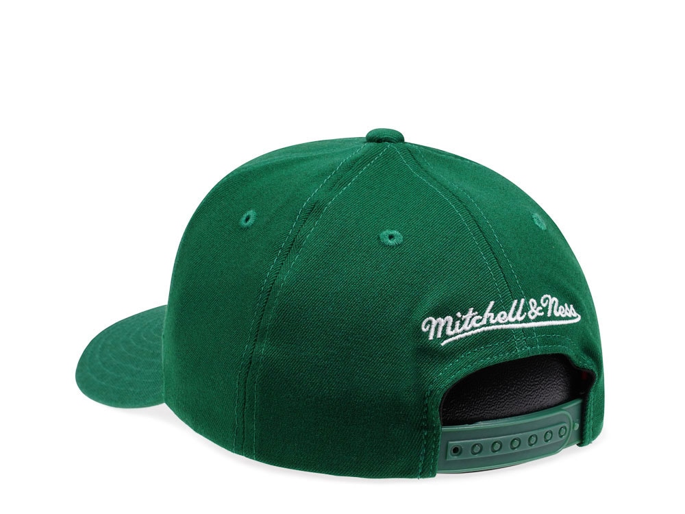 Mitchell & Ness Milwaukee Bucks Saint Red Line Flex Snapback Cap
