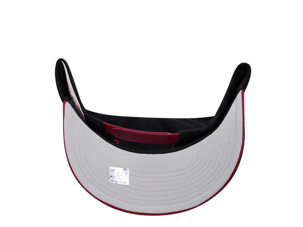 Mitchell & Ness Miami Heat Classic Pro Crown Fit Snapback Cap