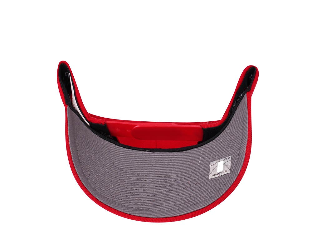 Mitchell & Ness Atlanta Hawks Team Ground Red Line Solid Flex Snapback Cap