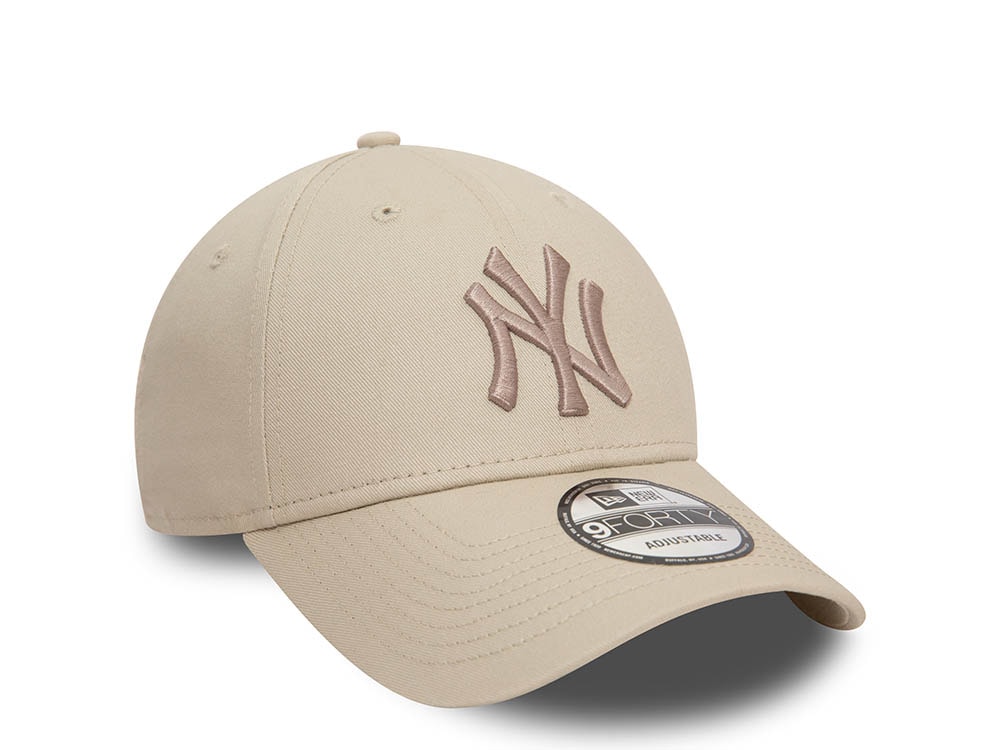 New Era New York Yankees League Essential Stone Brown 9Forty Strapback Cap
