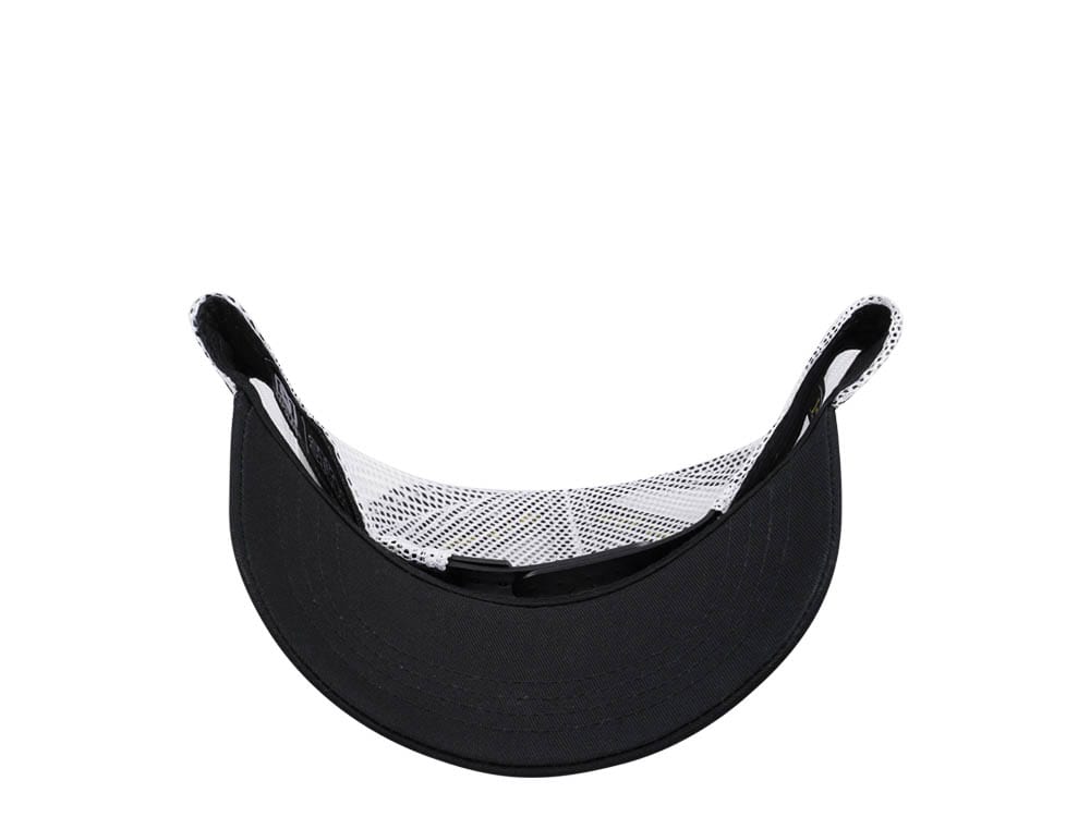 Capslab Peanuts Snoopy Black Grey Trucker Snapback Cap