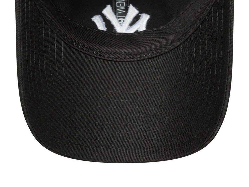 New Era New York Yankees  League Essential Black Womens 9Twenty Strapback Cap