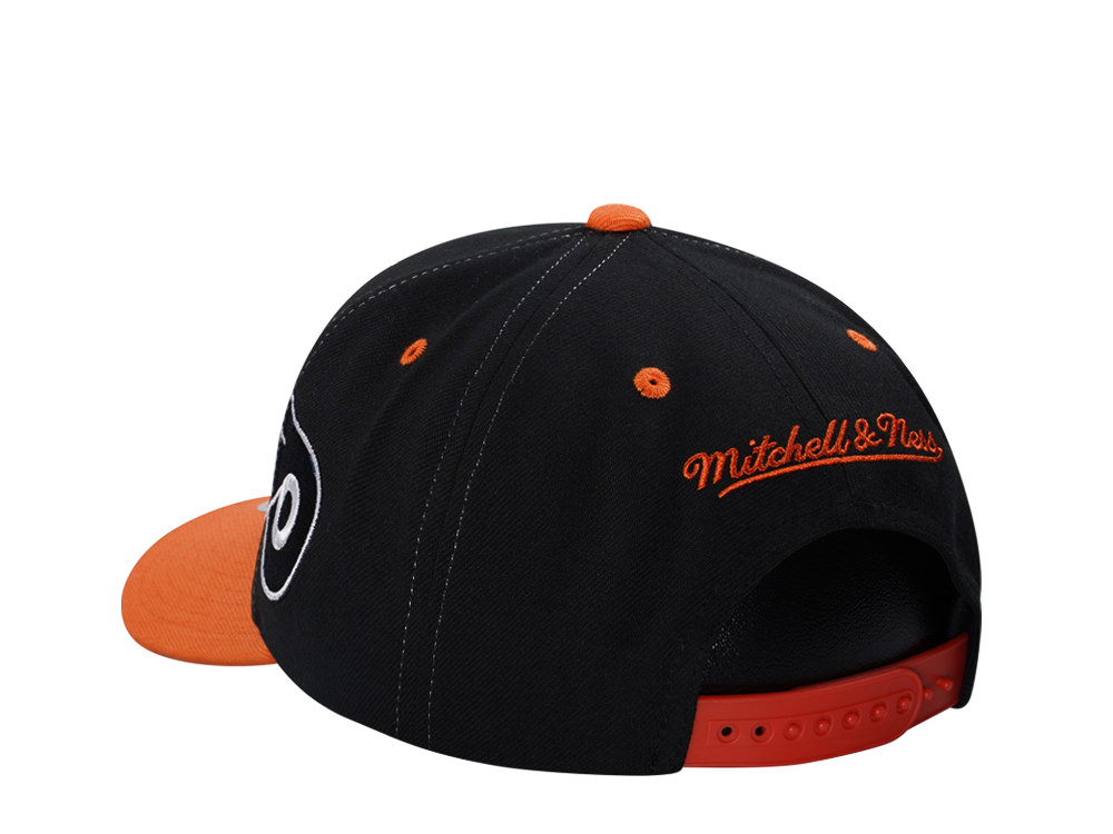 Mitchell & Ness Philadelphia Flyers Vintage Logo Pro Crown Fit Snapback Cap
