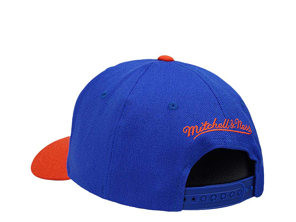 Mitchell & Ness New York Knicks Team Two Tone 2.0 Hardwood Classic Red Flex Snapback Cap