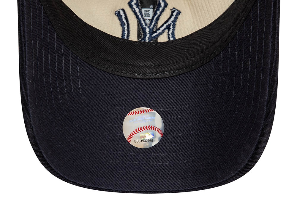 New Era New York Yankees Block Corduroy White 9Twenty Strapback Cap