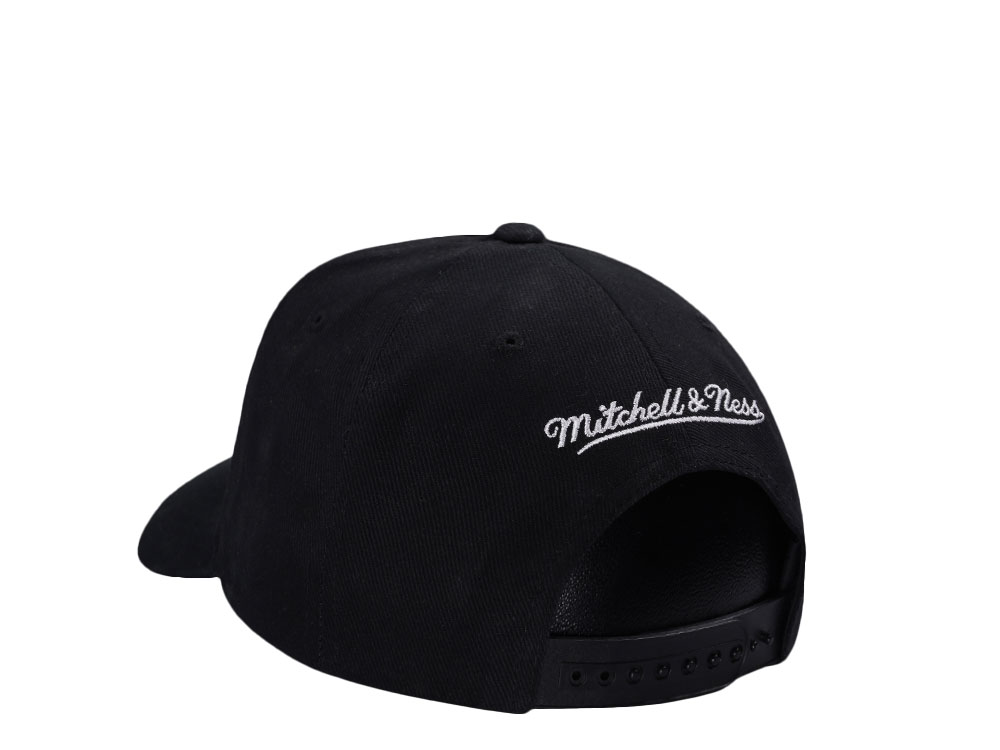 Mitchell & Ness Los Angeles Kings Nostalgic 2.0 Pro Crown Snapback Cap